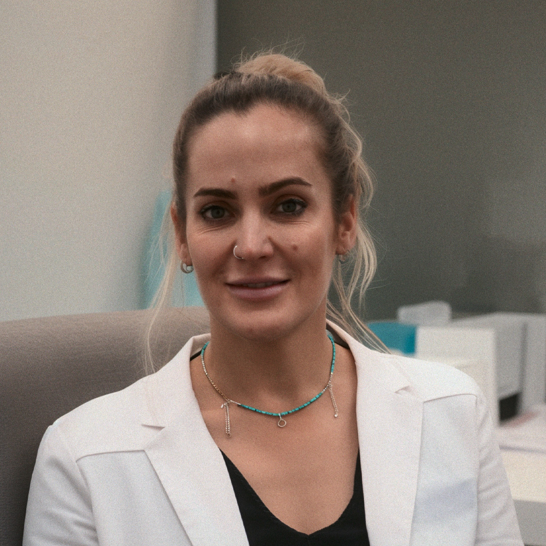 Dr. Angela Servis